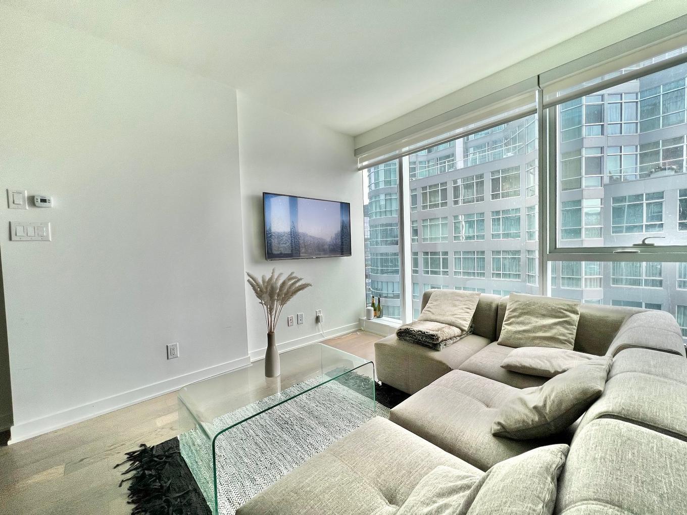 Salon - 1808-1155 Rue De La Montagne, Montréal (Ville-Marie), QC - Indoor Photo Showing Living Room