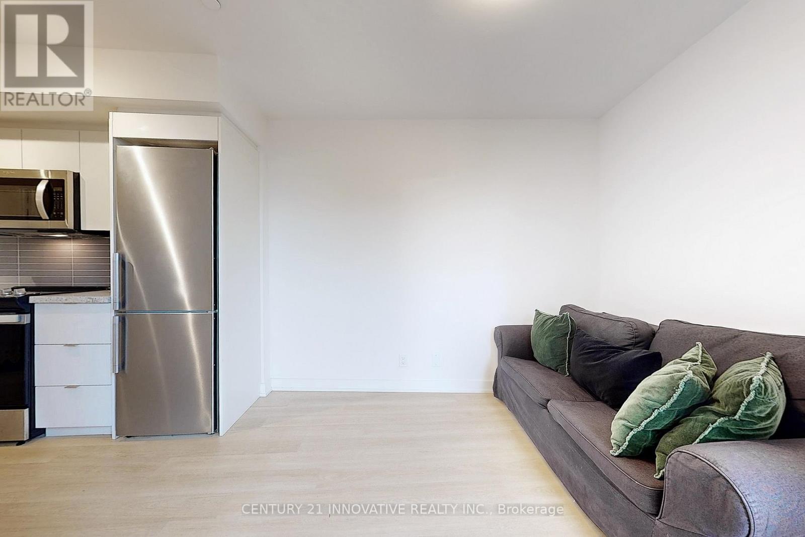 #25 - 30 Tretti Way, Toronto, ON - Indoor Photo Showing Kitchen