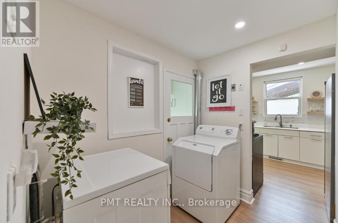 Main - 406 Nairn Avenue, Toronto, ON - Indoor Photo Showing Laundry Room