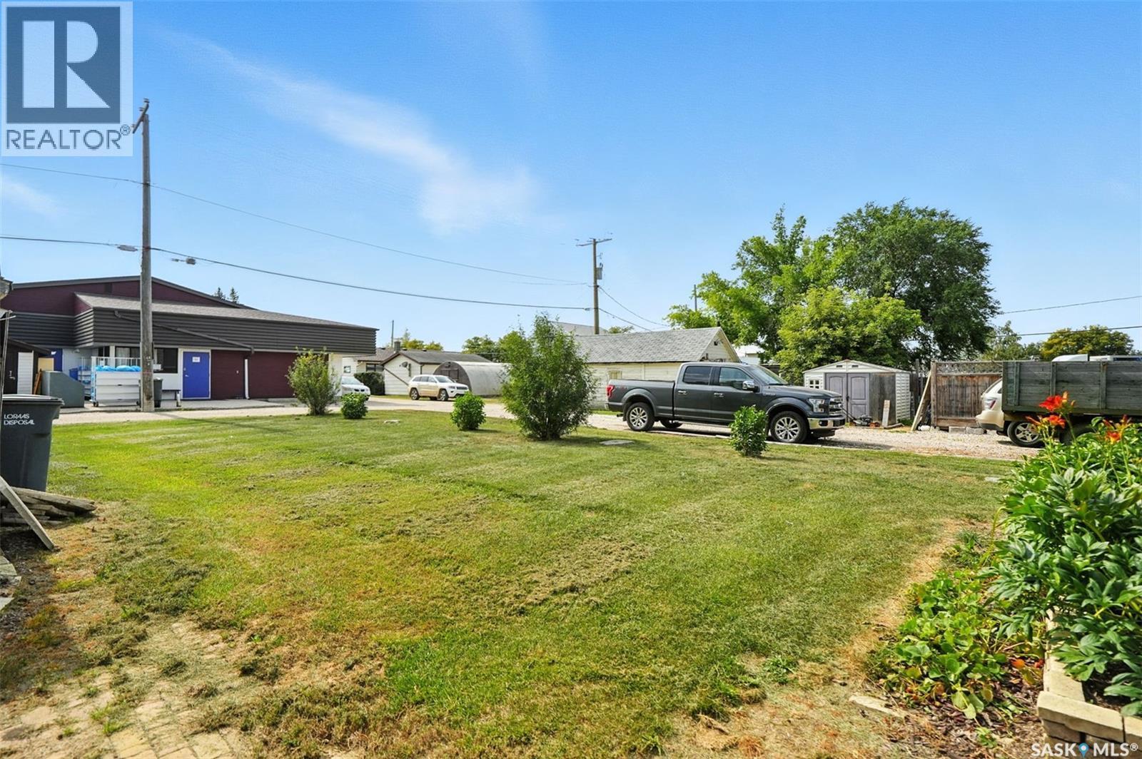 106 3Rd Avenue E, Nokomis, SK - Outdoor