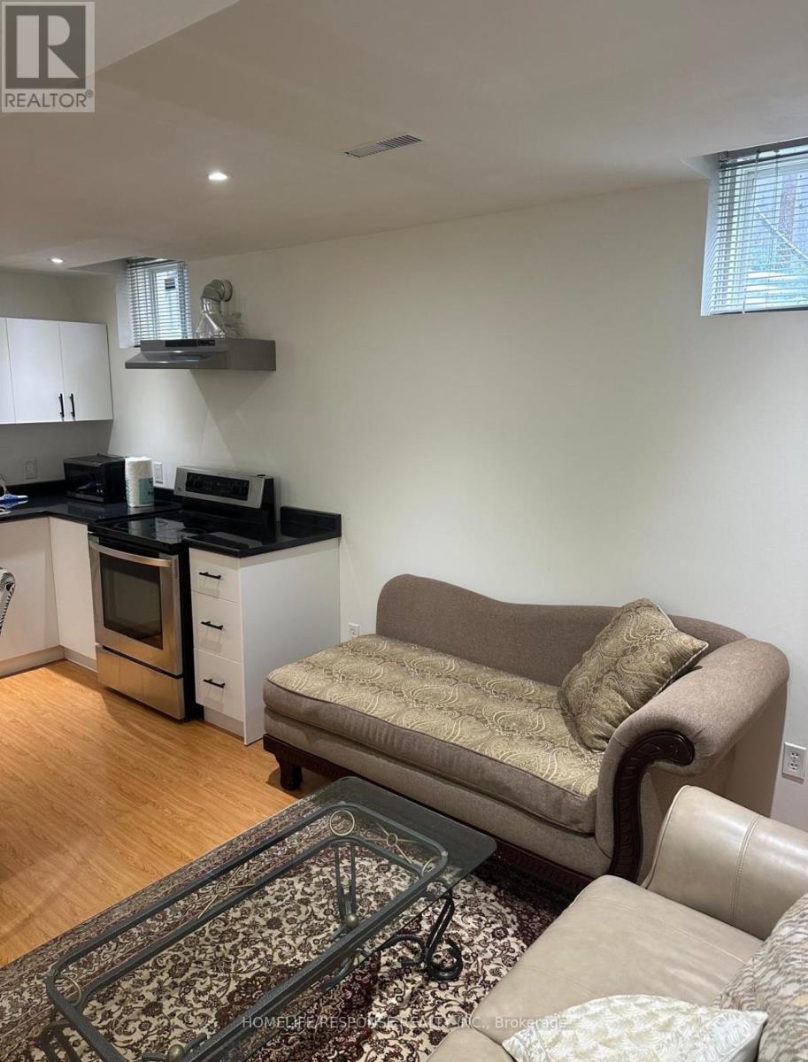 5415 Longford Drive, Mississauga, ON - Indoor