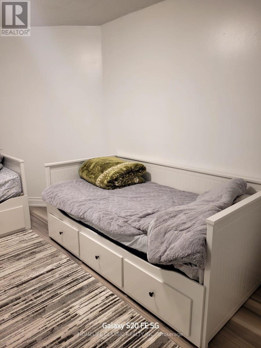 1611 - 236 Albion Road, Toronto, ON - Indoor Photo Showing Bedroom