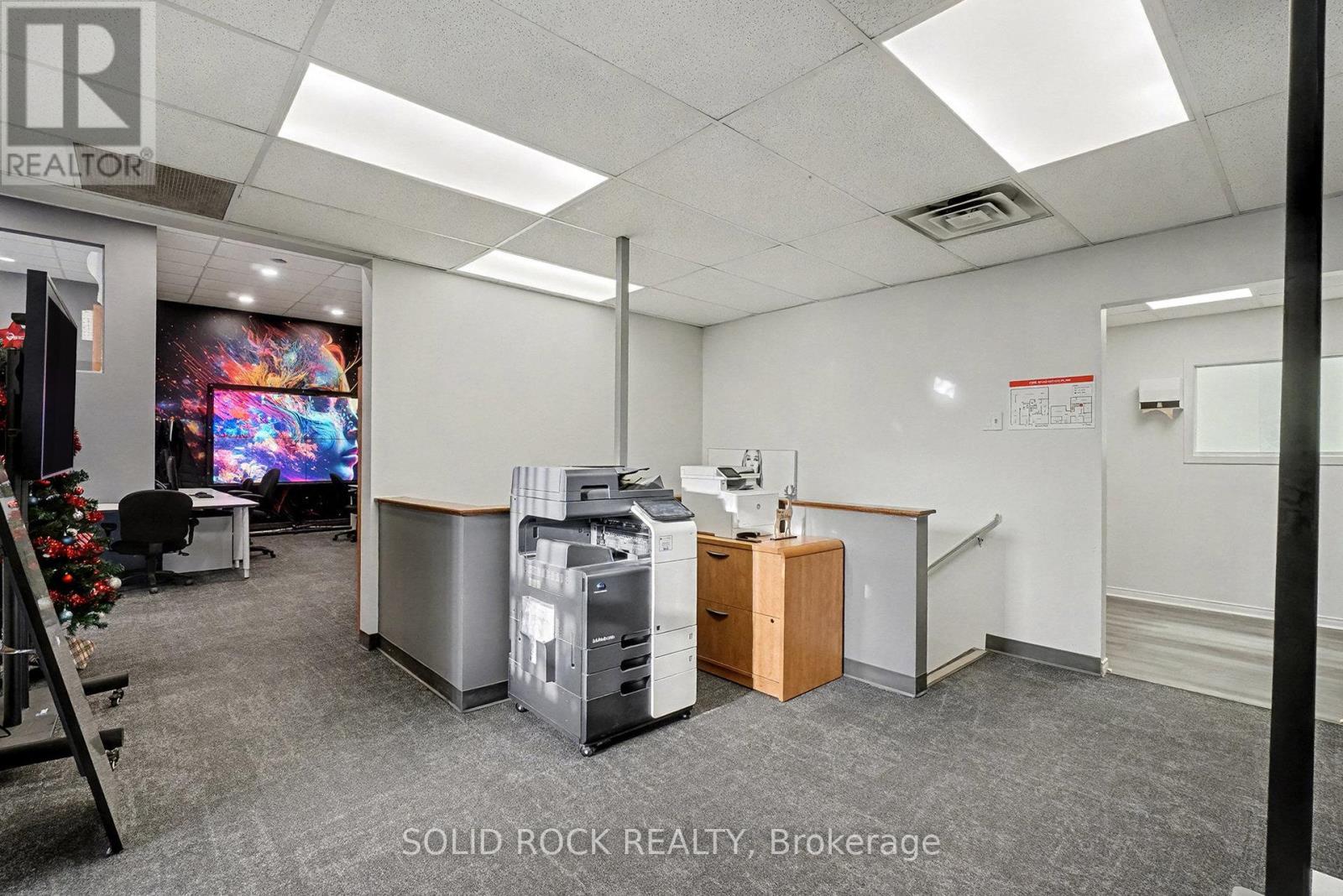 27 & 29 - 2100 Thurston Drive, Ottawa, ON