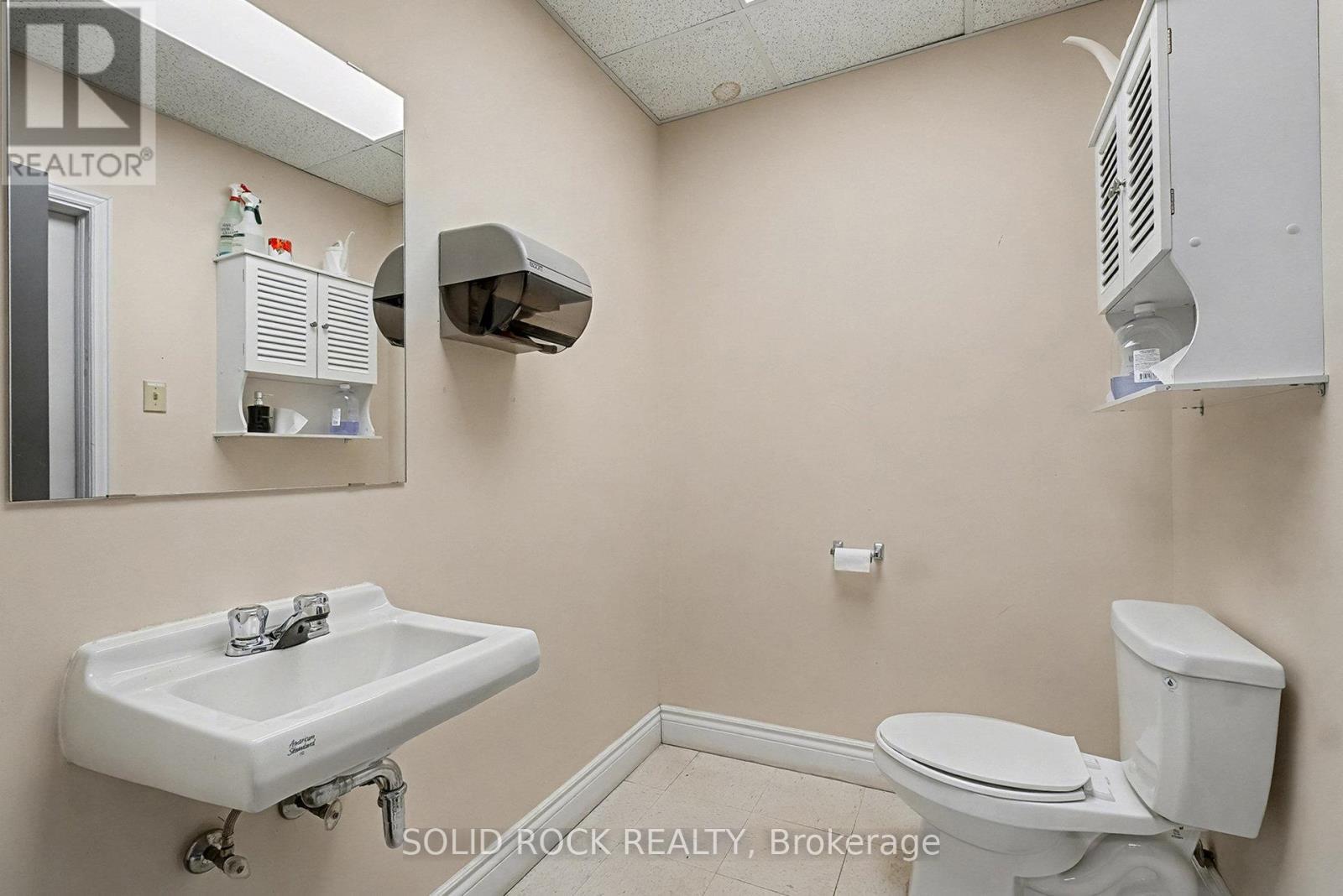 27 & 29 - 2100 Thurston Drive, Ottawa, ON