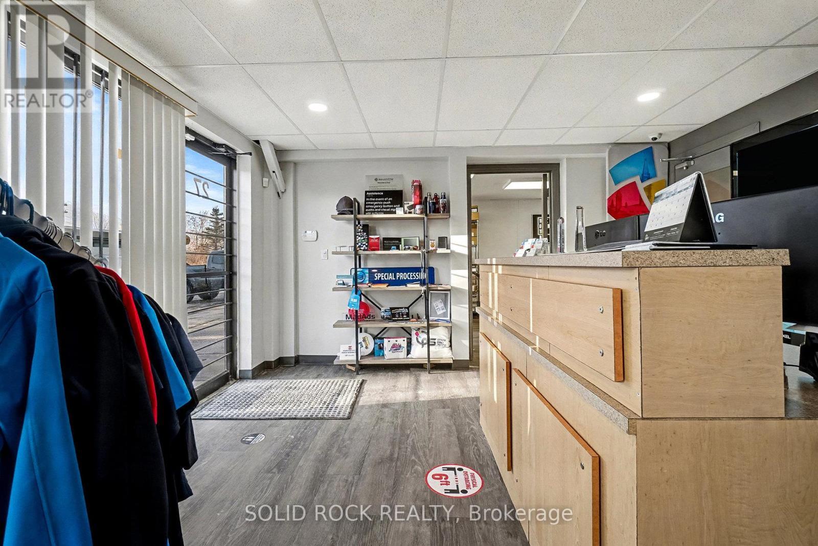 27 & 29 - 2100 Thurston Drive, Ottawa, ON