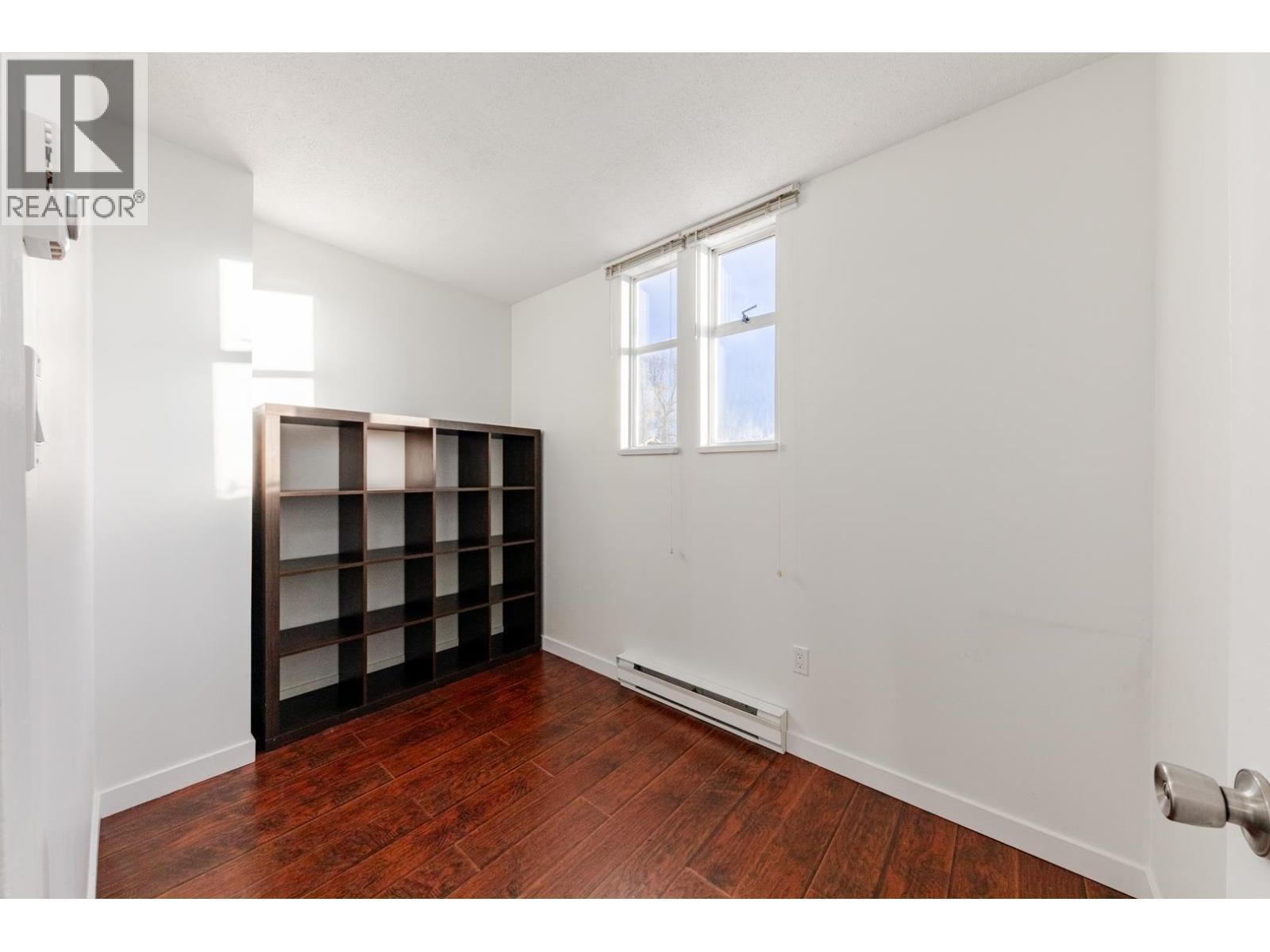 8008 Ash Street, Richmond, BC