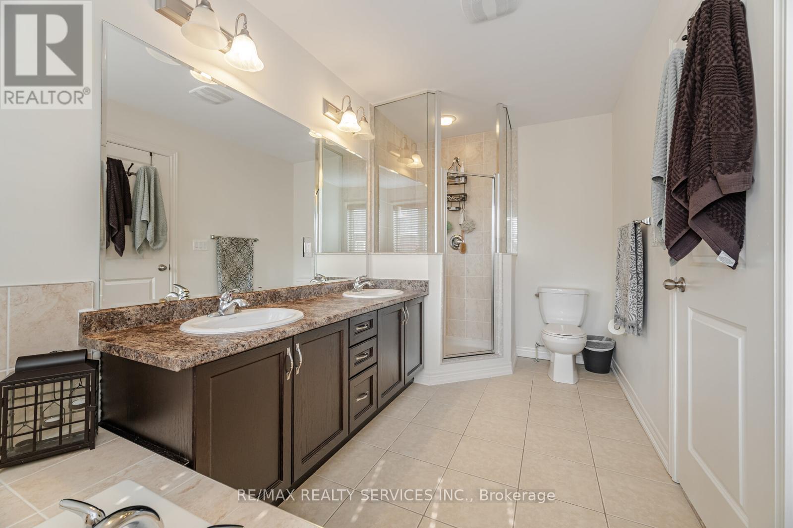 34 Pennycross Crescent, Brampton, ON - Indoor Photo Showing Bathroom