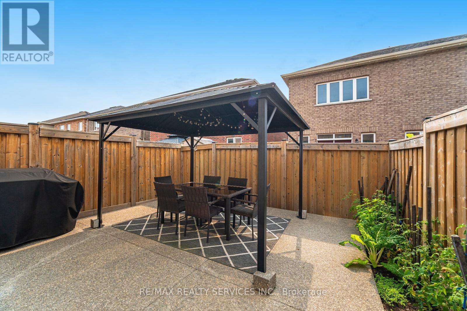 34 Pennycross Crescent, Brampton, ON - Outdoor