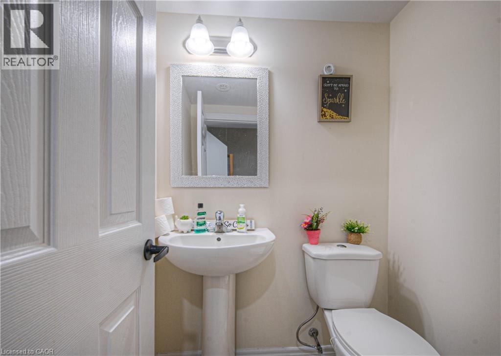 755 Linden Drive Unit# 57, Cambridge, ON - Indoor Photo Showing Bathroom