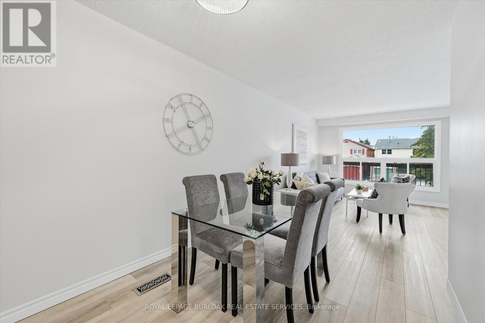 2344 Glastonbury Road, Burlington, ON - Indoor Photo Showing Dining Room
