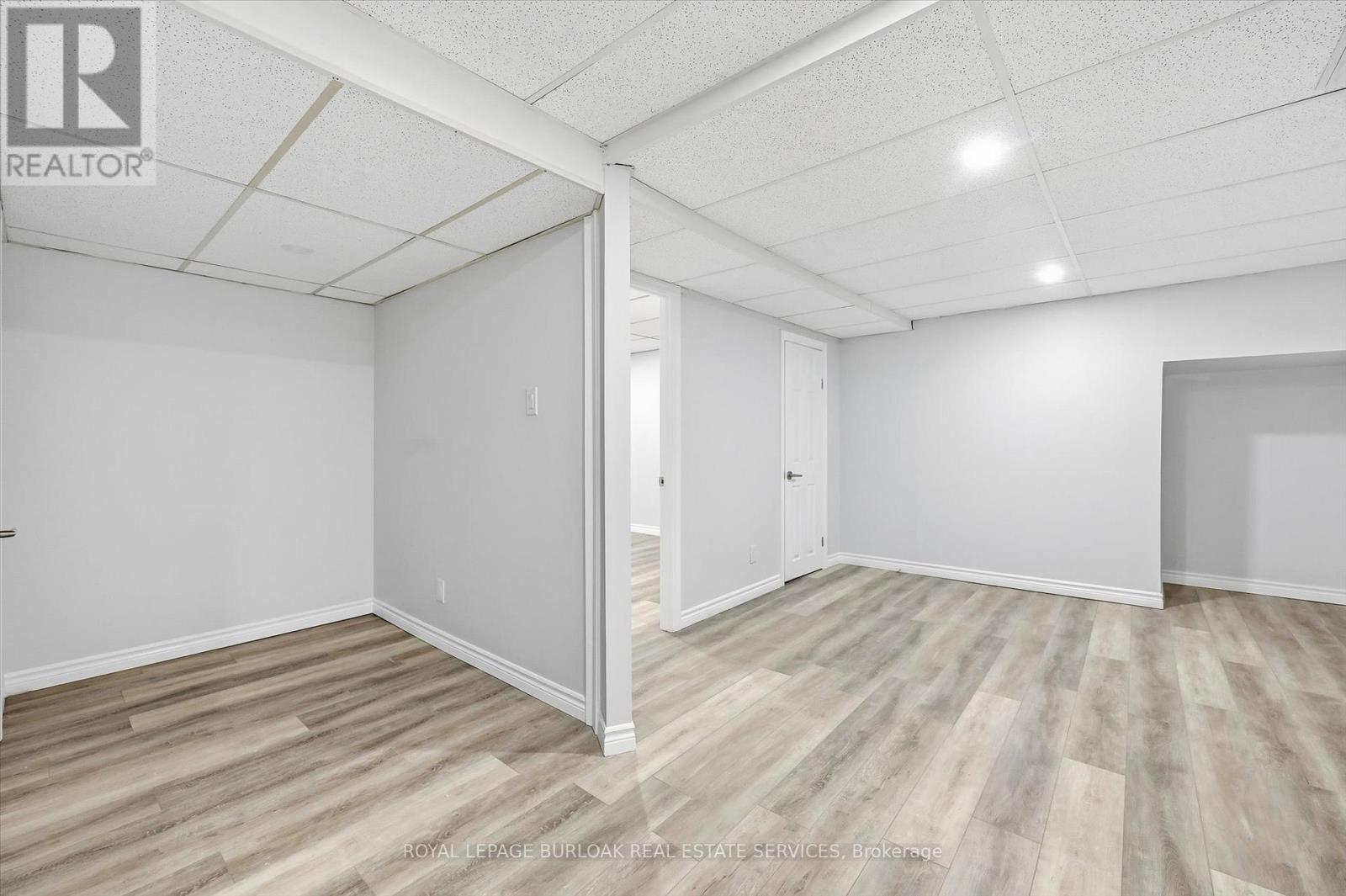 2344 Glastonbury Road, Burlington, ON - Indoor