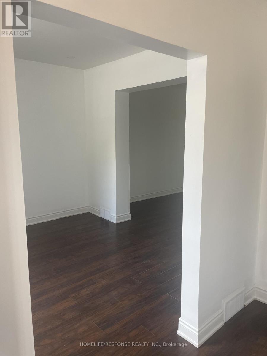 104 Francis Street, Hamilton, ON - Indoor Photo Showing Other Room