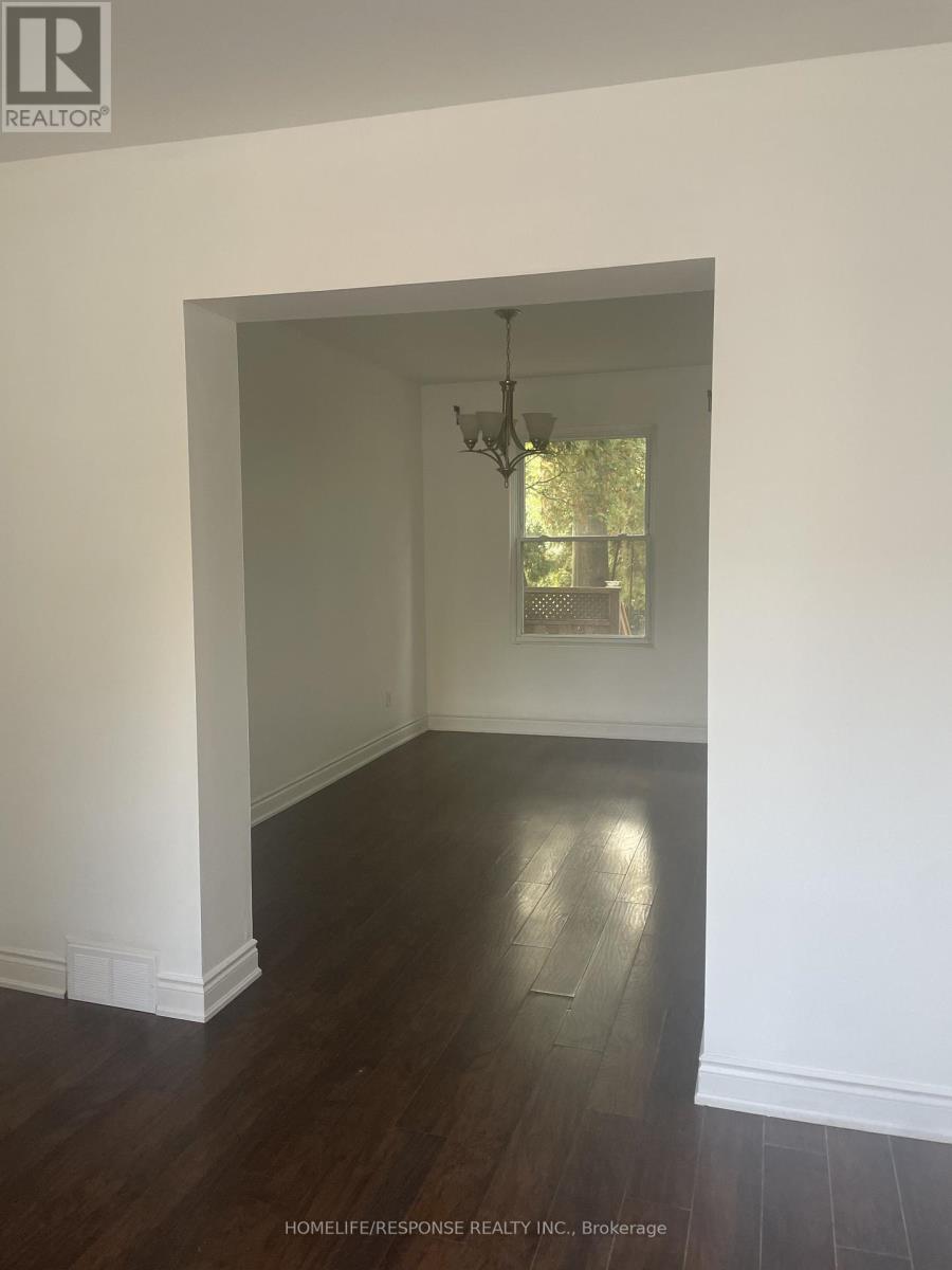 104 Francis Street, Hamilton, ON - Indoor Photo Showing Other Room