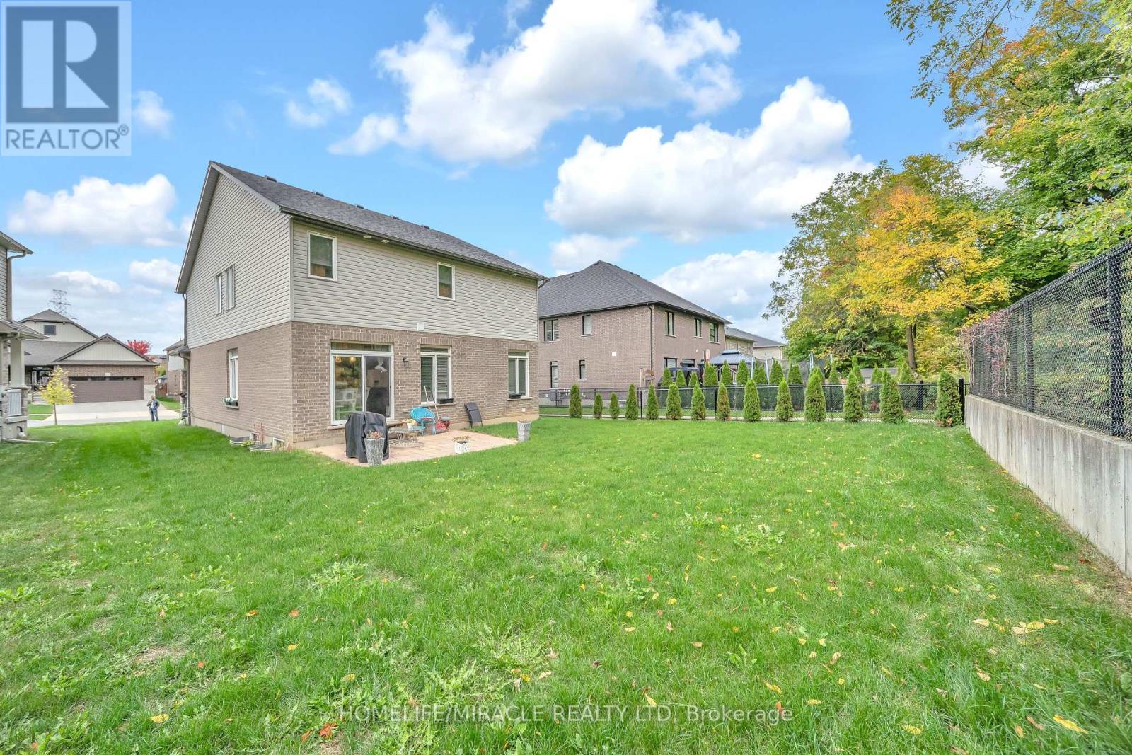 79 Elmbank Trail, Kitchener, ON - Outdoor With Backyard With Exterior