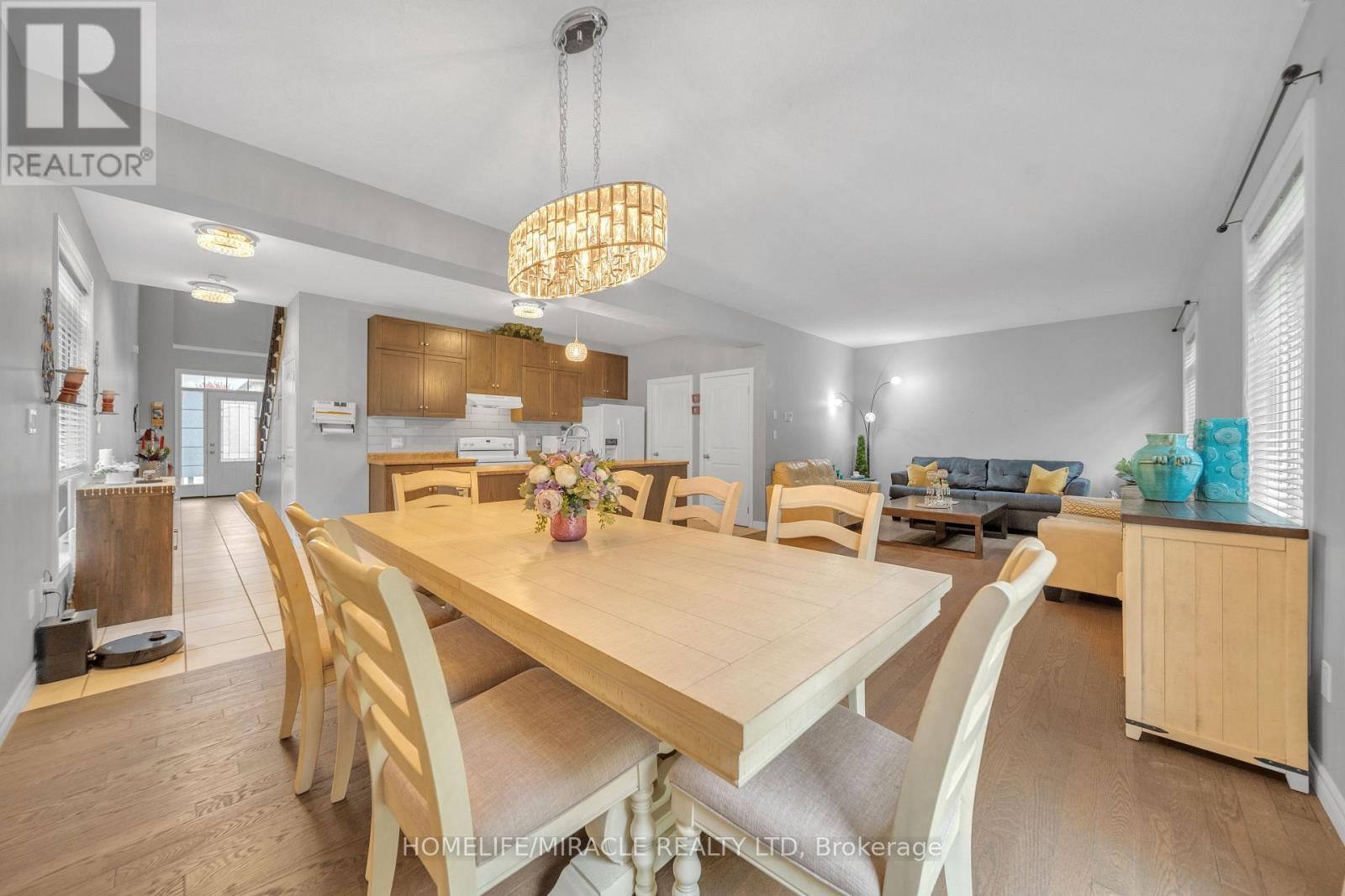 79 Elmbank Trail, Kitchener, ON - Indoor Photo Showing Dining Room
