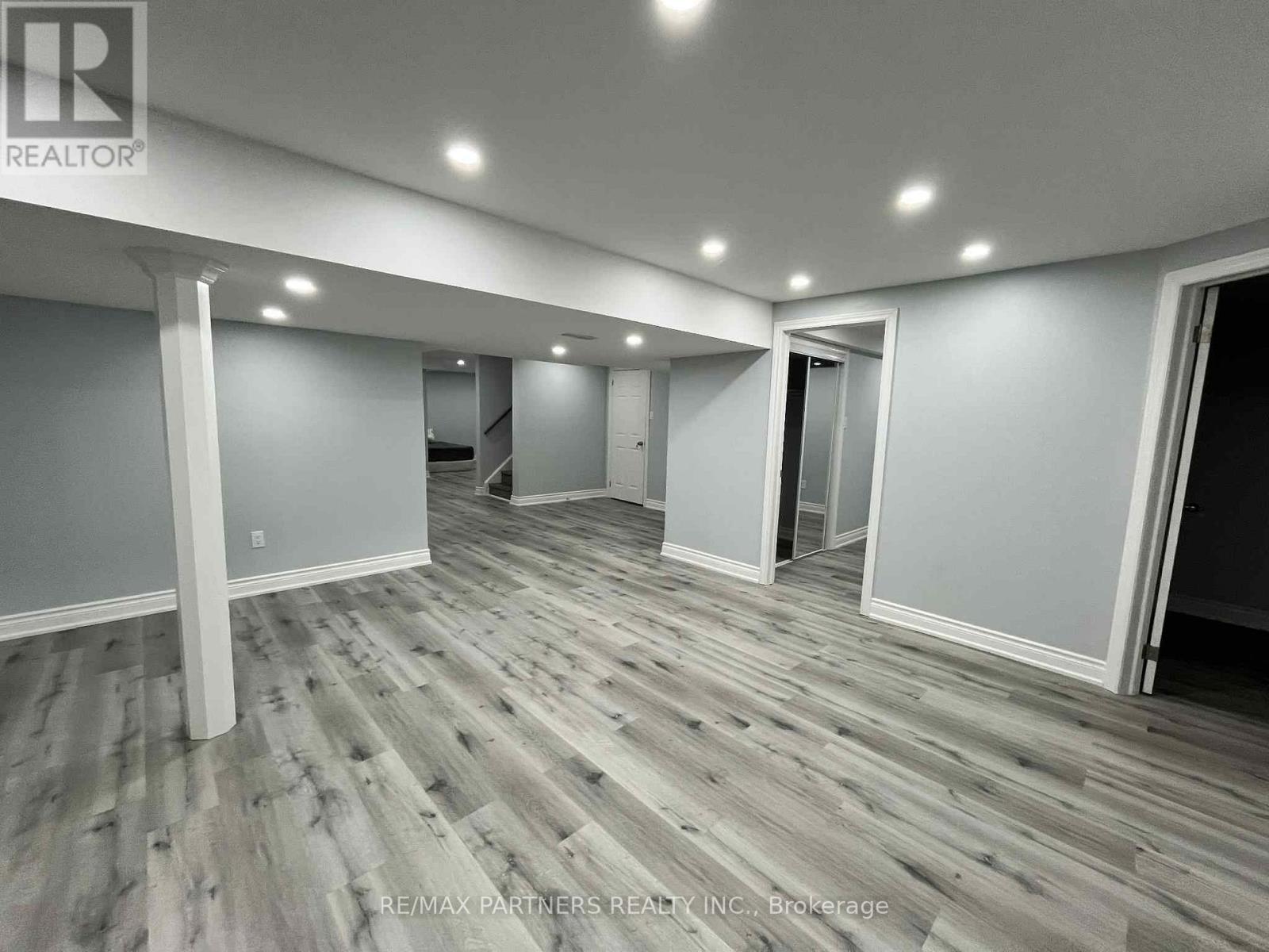 31 Chalone Crescent, Vaughan, ON - Indoor