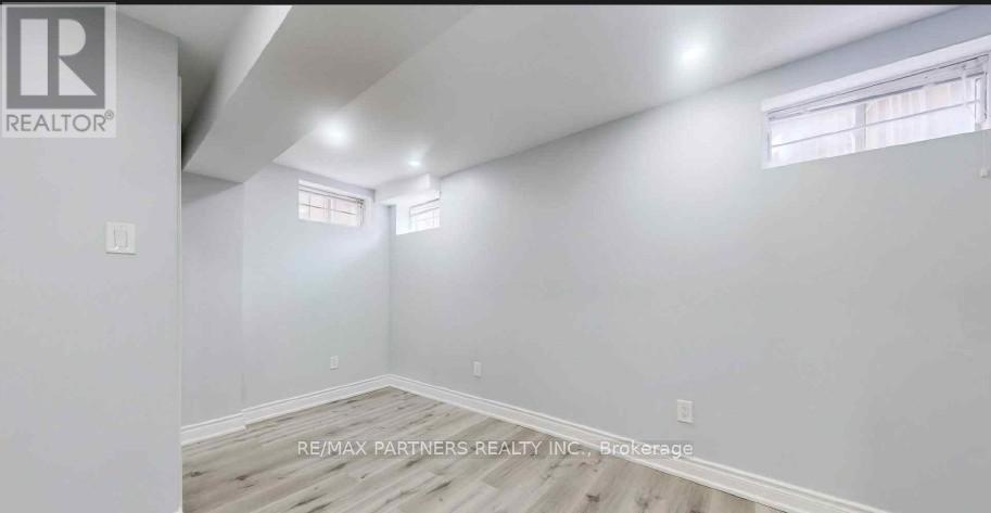 31 Chalone Crescent, Vaughan, ON - Indoor