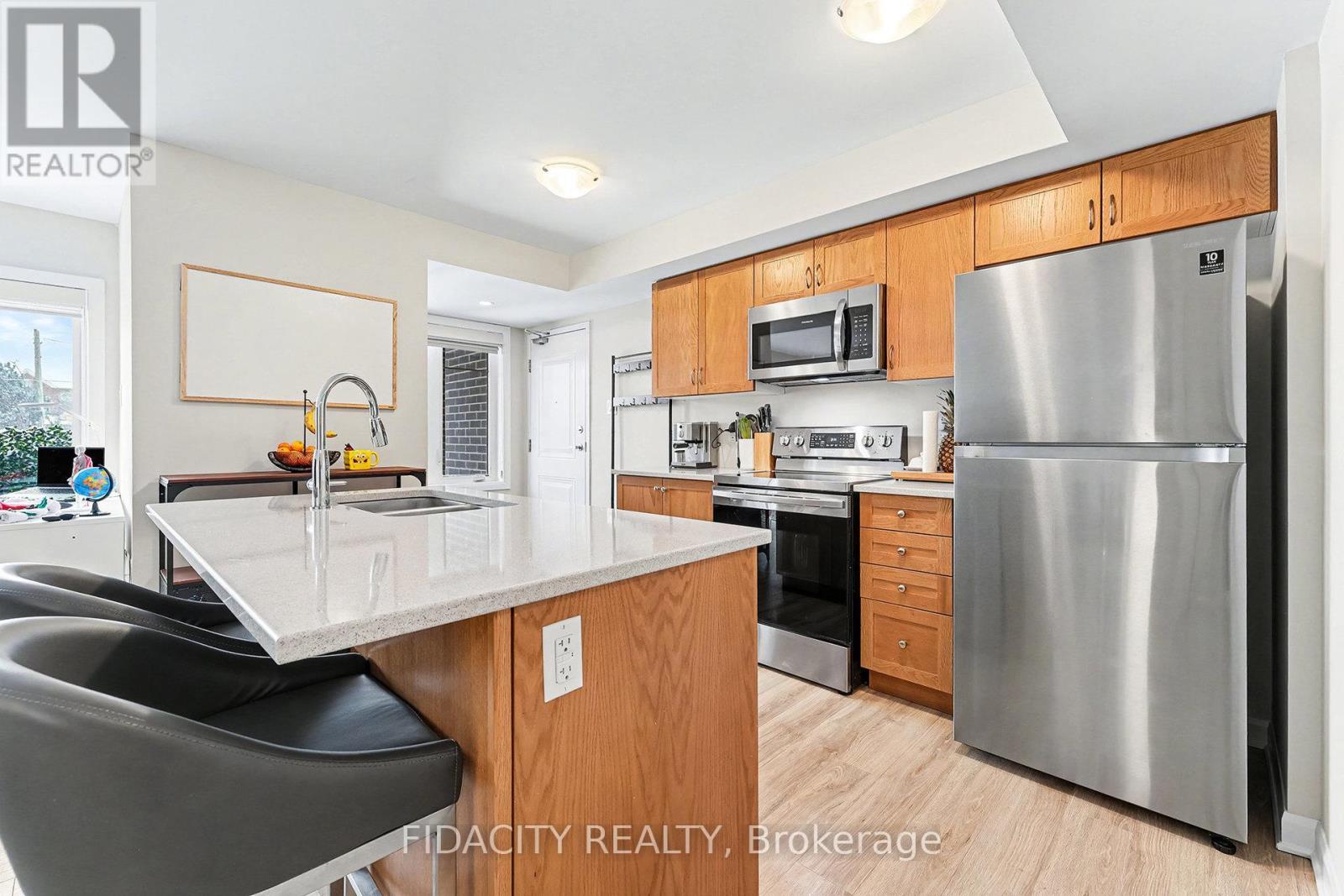 C - 770 March Road, Ottawa, ON - Indoor Photo Showing Kitchen With Stainless Steel Kitchen