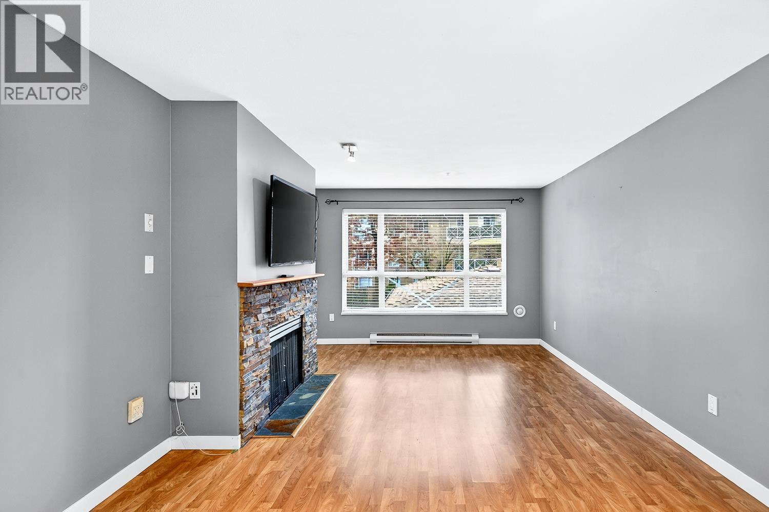 227 2551 Parkview Lane, Port Coquitlam, BC