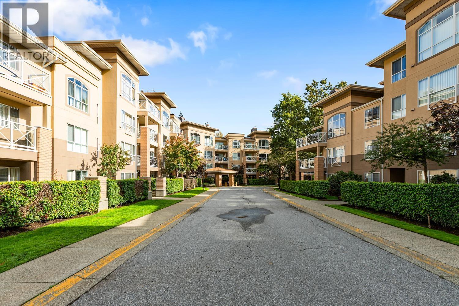 227 2551 Parkview Lane, Port Coquitlam, BC