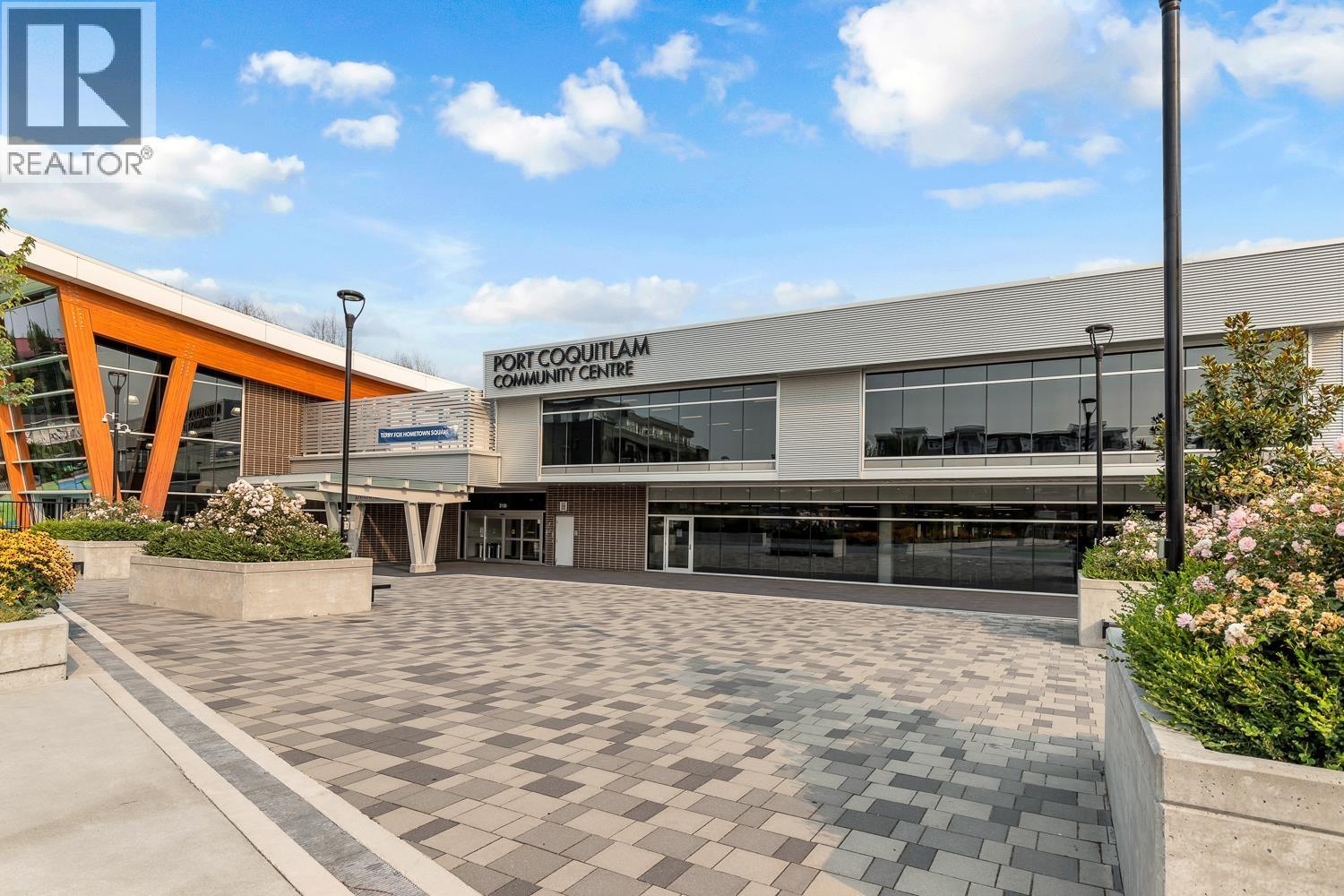 227 2551 Parkview Lane, Port Coquitlam, BC