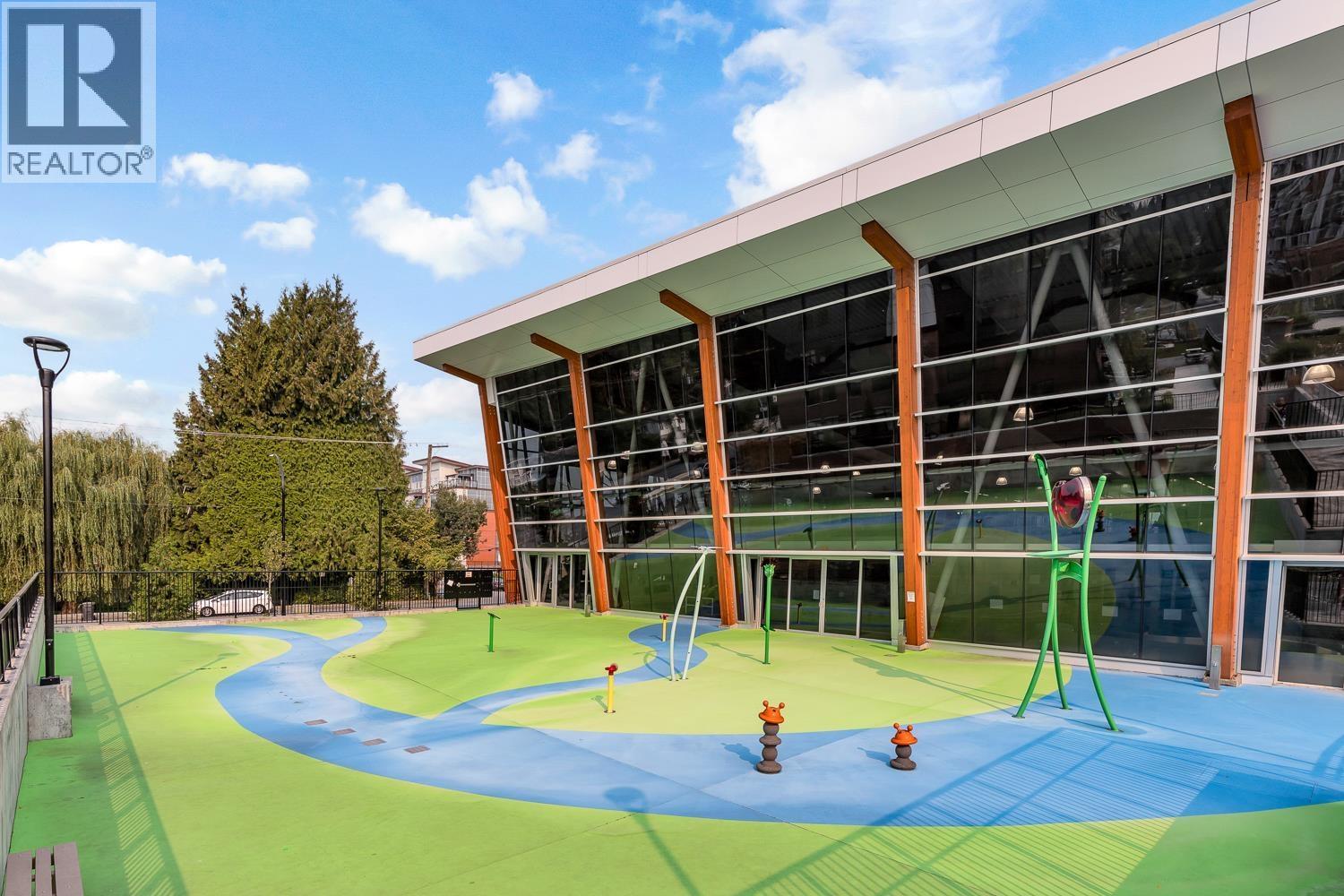 227 2551 Parkview Lane, Port Coquitlam, BC