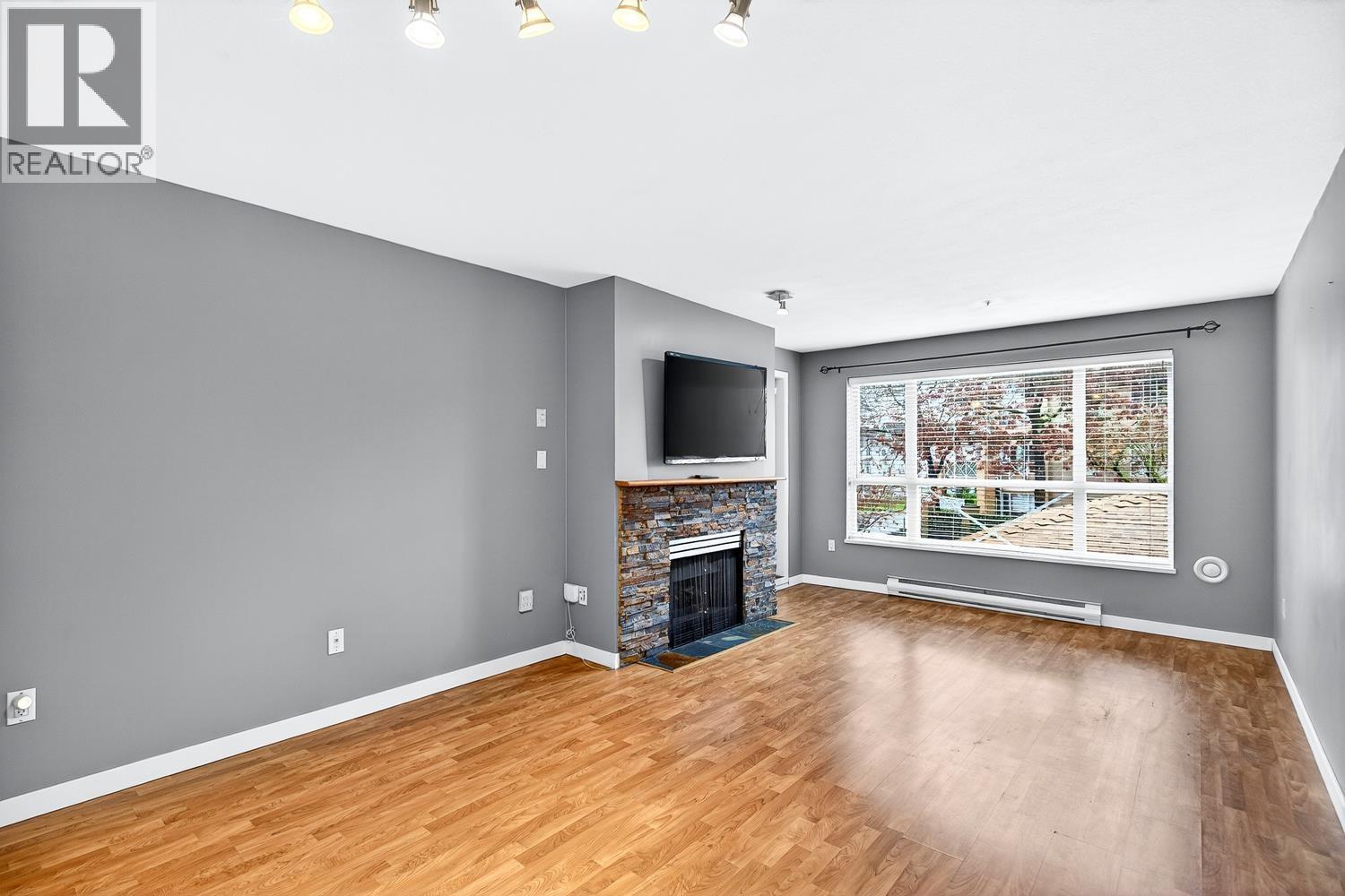 227 2551 Parkview Lane, Port Coquitlam, BC