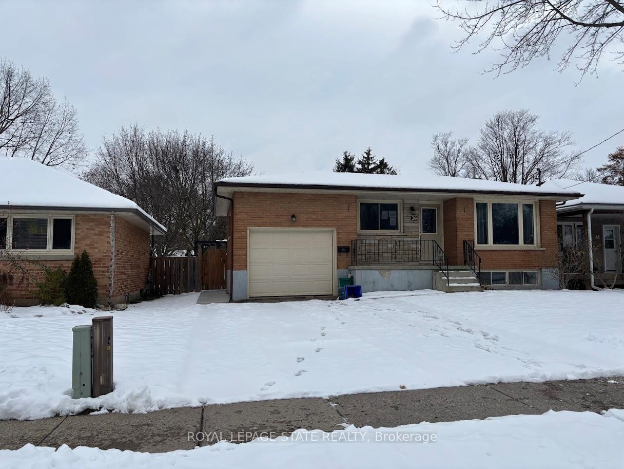 39 Evelyn Street, Brantford, ON - Outdoor With Facade