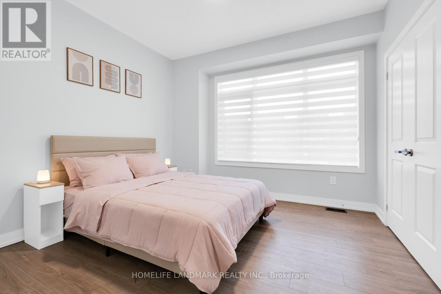 217 Salterton Circle, Vaughan, ON - Indoor Photo Showing Bedroom