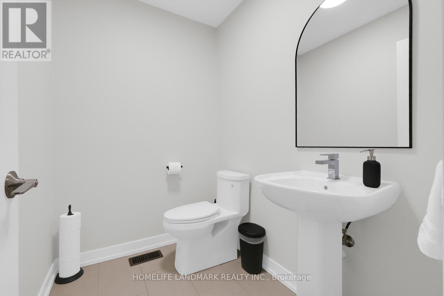 217 Salterton Circle, Vaughan, ON - Indoor Photo Showing Bathroom