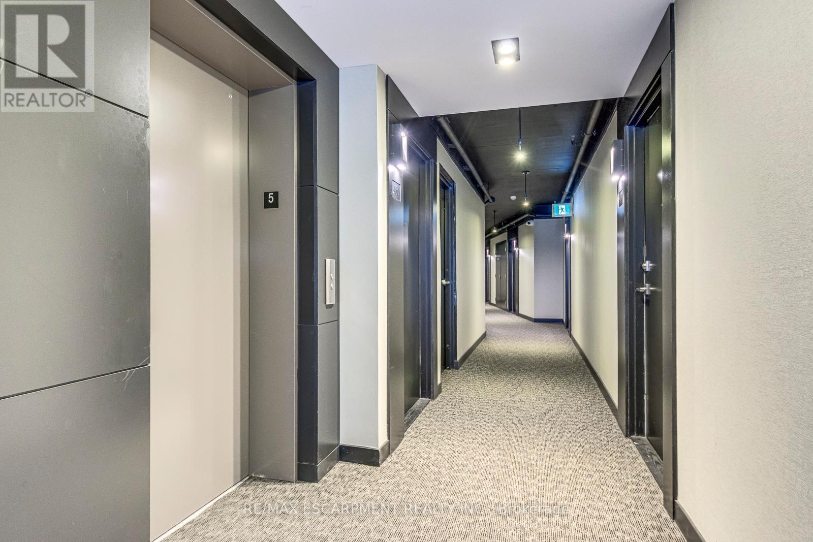 105 - 1135 Cooke Boulevard, Burlington, ON - Indoor Photo Showing Other Room