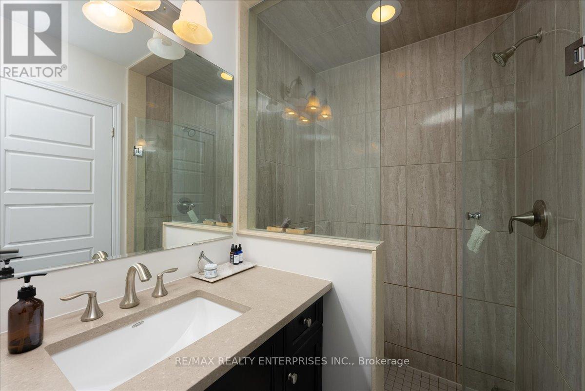 31 - 3002 Preserve Drive, Oakville, ON - Indoor Photo Showing Bathroom