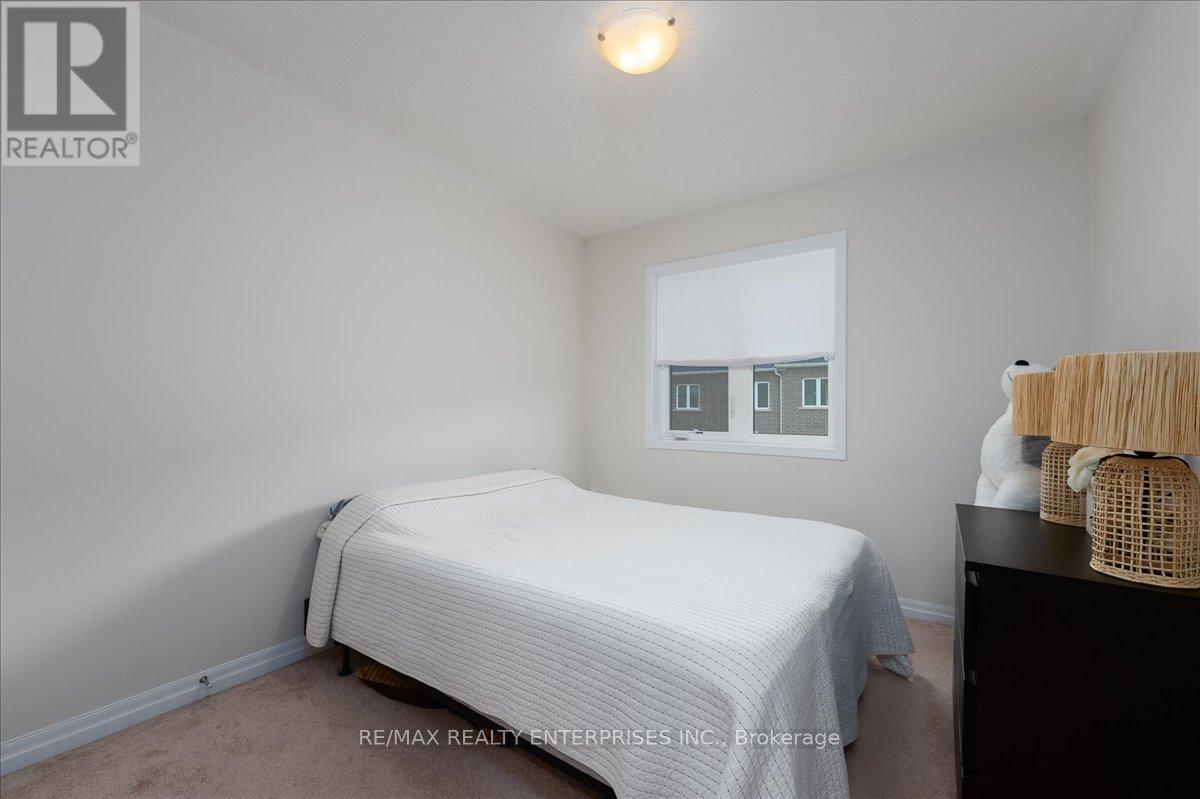 31 - 3002 Preserve Drive, Oakville, ON - Indoor Photo Showing Bedroom