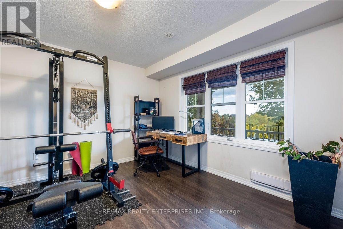 31 - 3002 Preserve Drive, Oakville, ON - Indoor