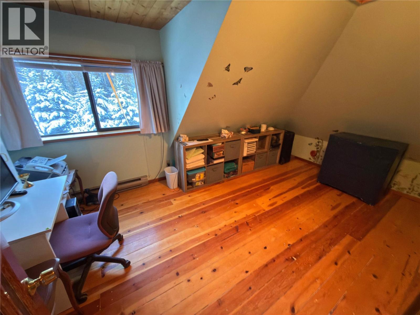 175 Link Lake Road, Princeton, BC - Indoor Photo Showing Office