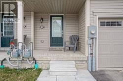 74 Munro Circle, Brantford, ON - Outdoor