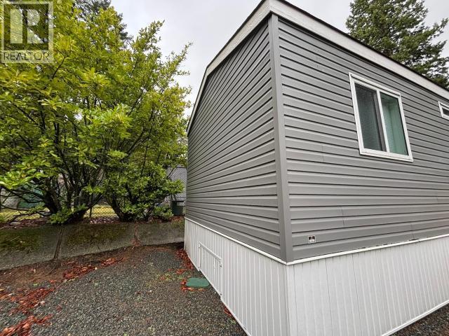 38-6263 Lund, Powell River, BC - Outdoor