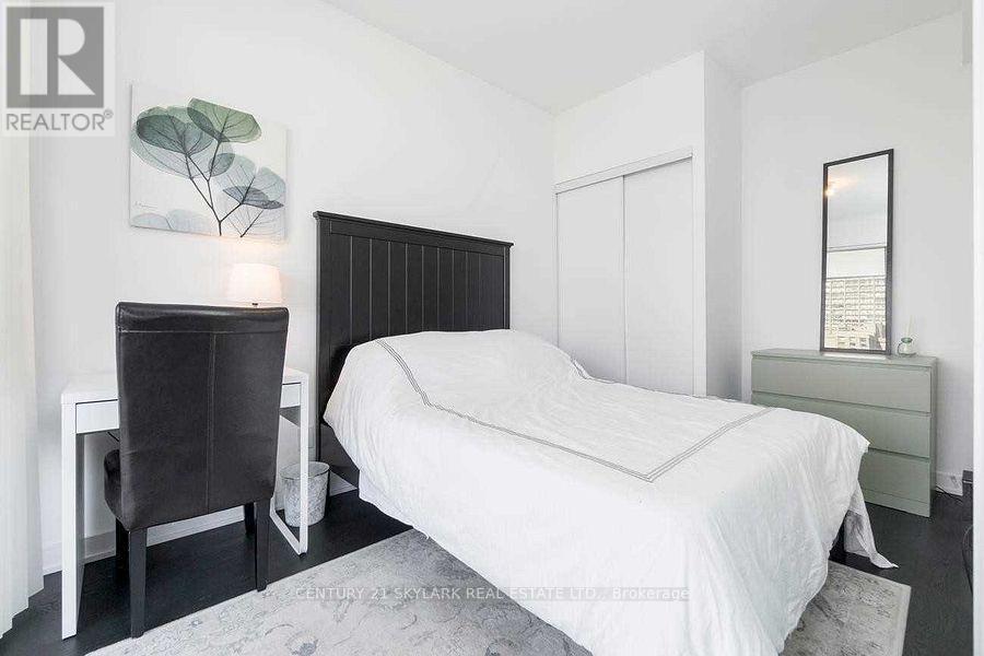 #1808 - 57 St Joseph Street, Toronto, ON - Indoor Photo Showing Bedroom