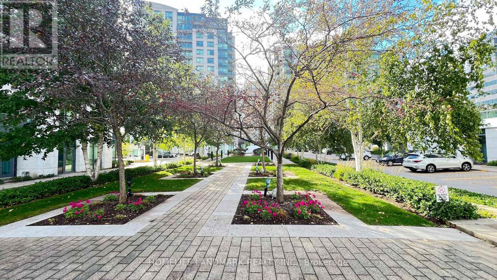 303 - 30 Clegg Road, Markham, ON - Outdoor