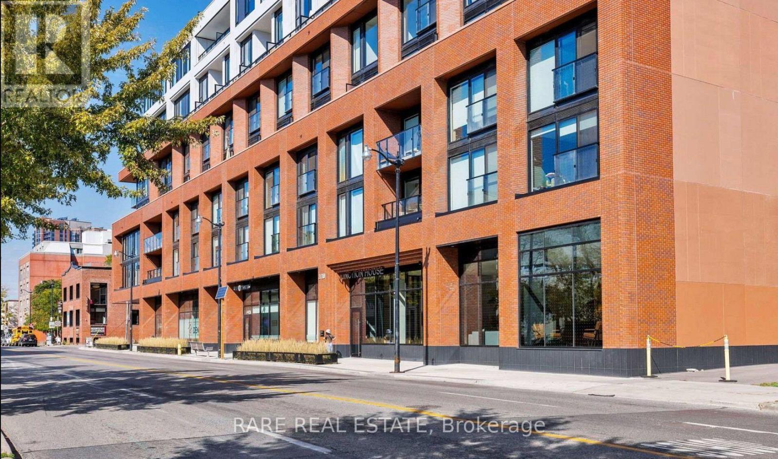 317 - 2720 Dundas Street W, Toronto, ON - Outdoor With Facade