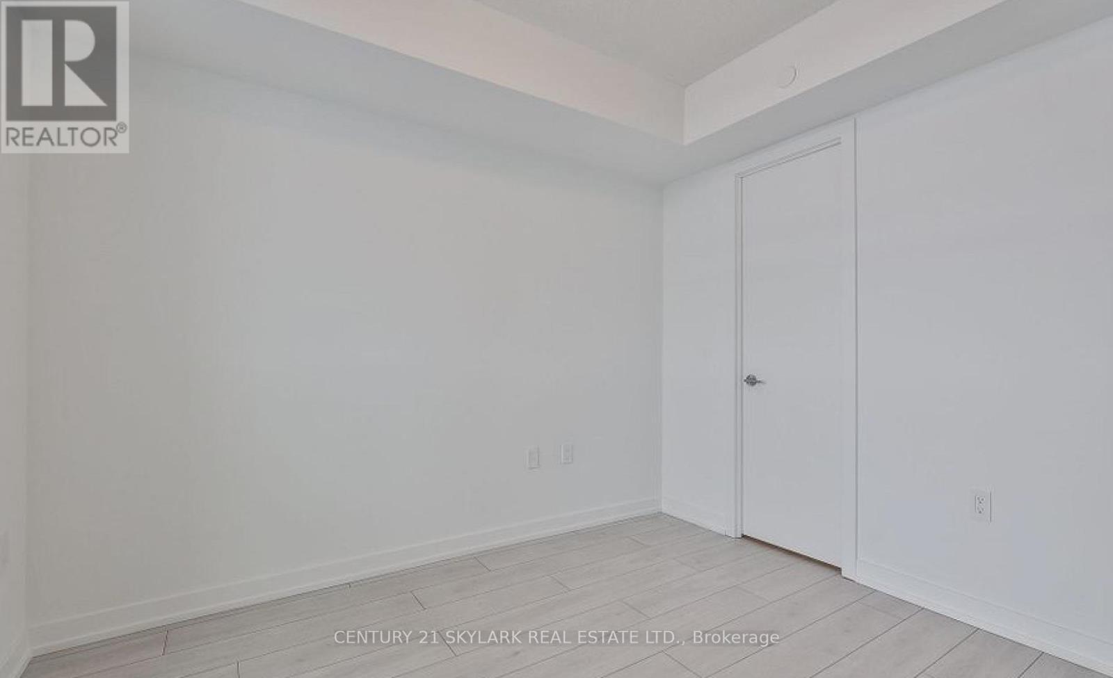 #411 - 556 Marlee Avenue, Toronto, ON - Indoor Photo Showing Other Room