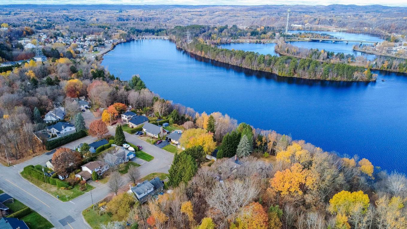 Vue d'ensemble - 114 Rue Du Docteur-Fauteux, Shawinigan, QC - Outdoor With Body Of Water With View