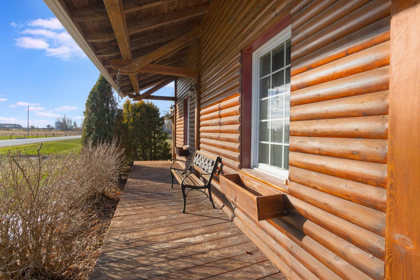 Balcon - 2100 Ch. Yamaska, Farnham, QC - Outdoor