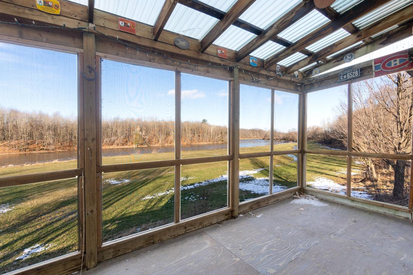 Terrasse - 2100 Ch. Yamaska, Farnham, QC - Indoor Photo Showing Other Room