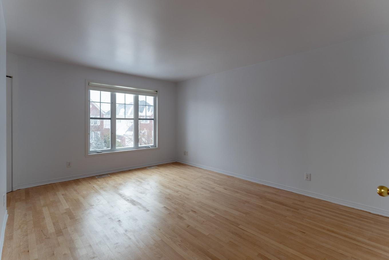 Primary bedroom - 6263 Rue Des Mimosas, Longueuil (Saint-Hubert), QC - Indoor Photo Showing Other Room