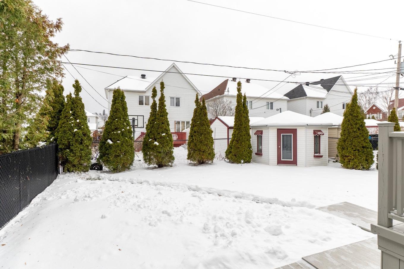 Backyard - 6263 Rue Des Mimosas, Longueuil (Saint-Hubert), QC - Outdoor