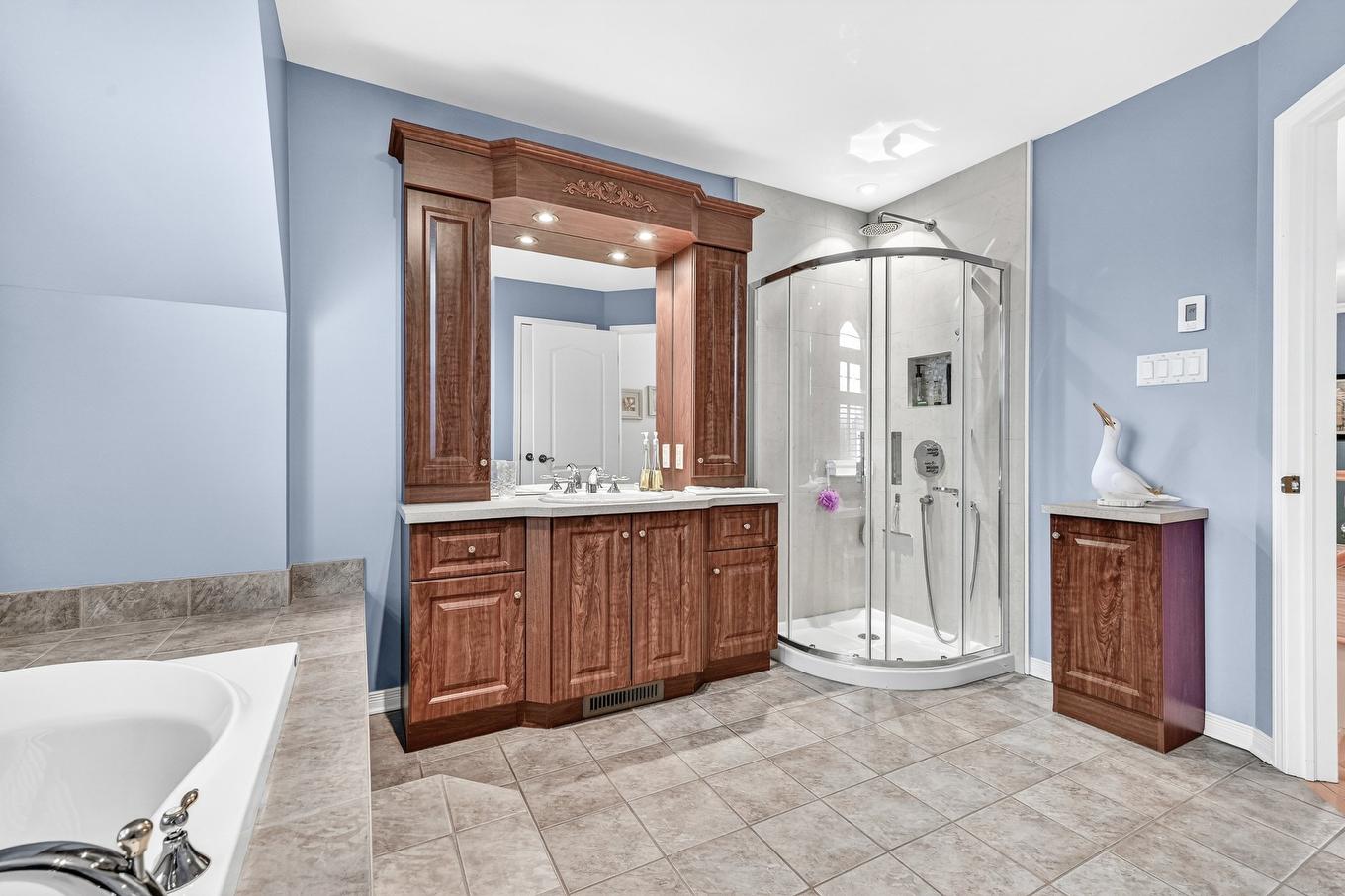 Bathroom - 15 Rue Louis-Fréchette, Saint-Jean-Sur-Richelieu, QC - Indoor Photo Showing Bathroom