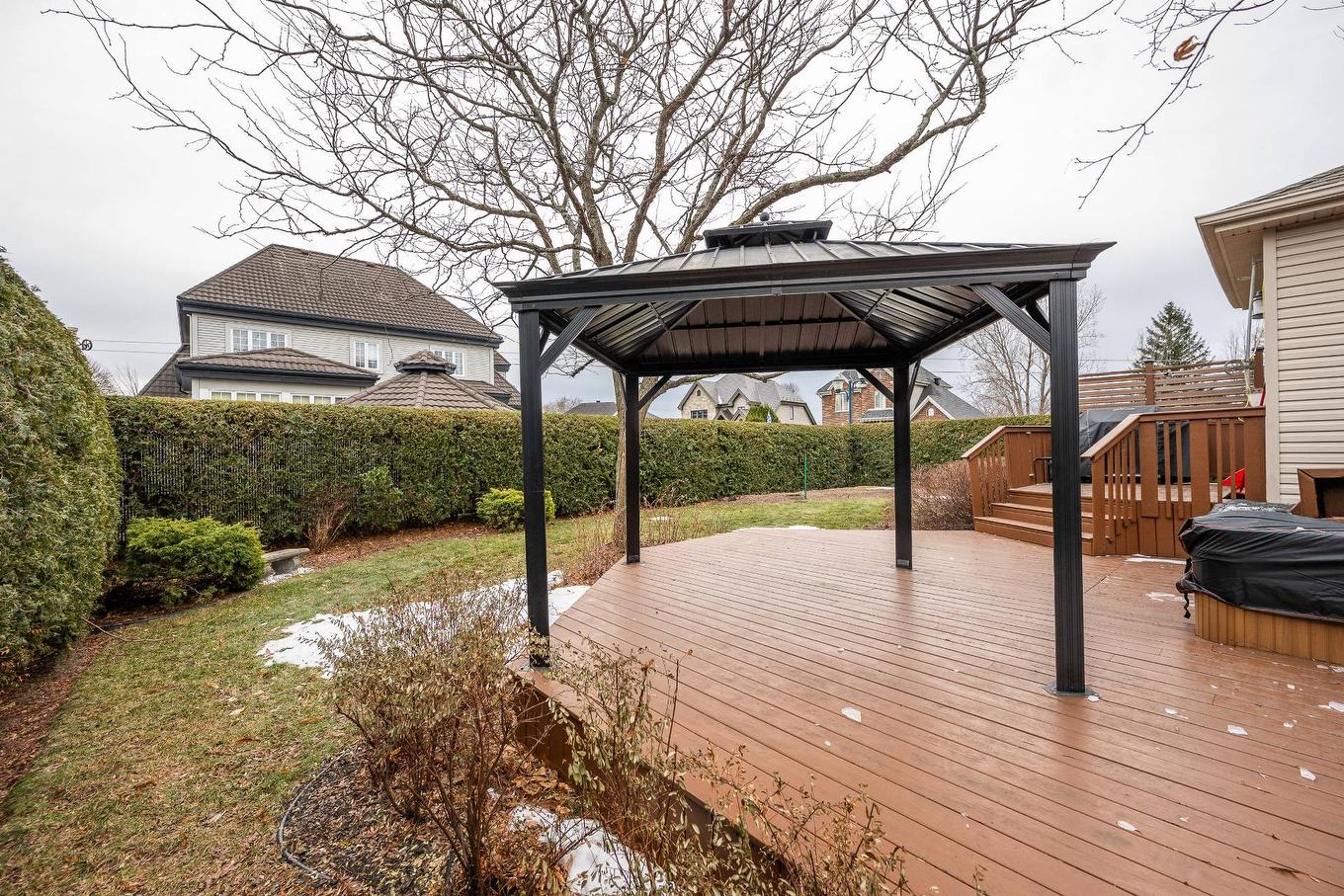 Patio - 15 Rue Louis-Fréchette, Saint-Jean-Sur-Richelieu, QC - Outdoor