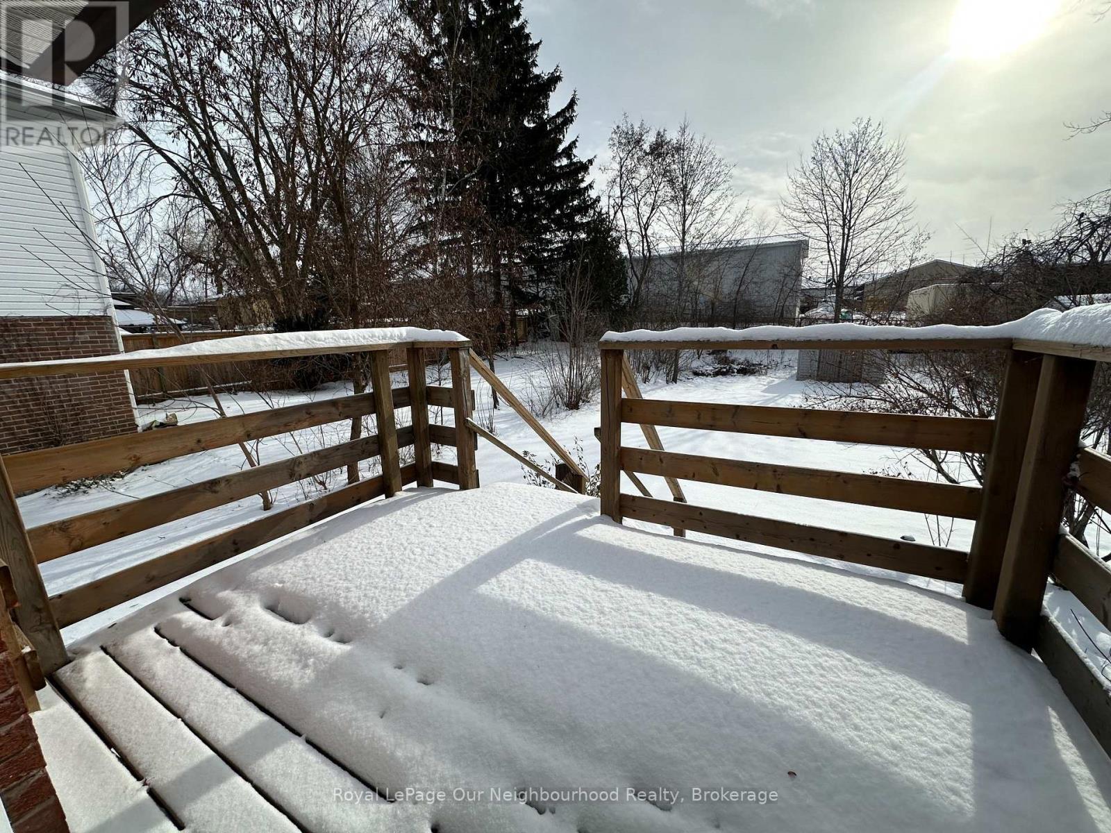 22 Springbrook Drive, Peterborough (Monaghan Ward 2), ON - Outdoor