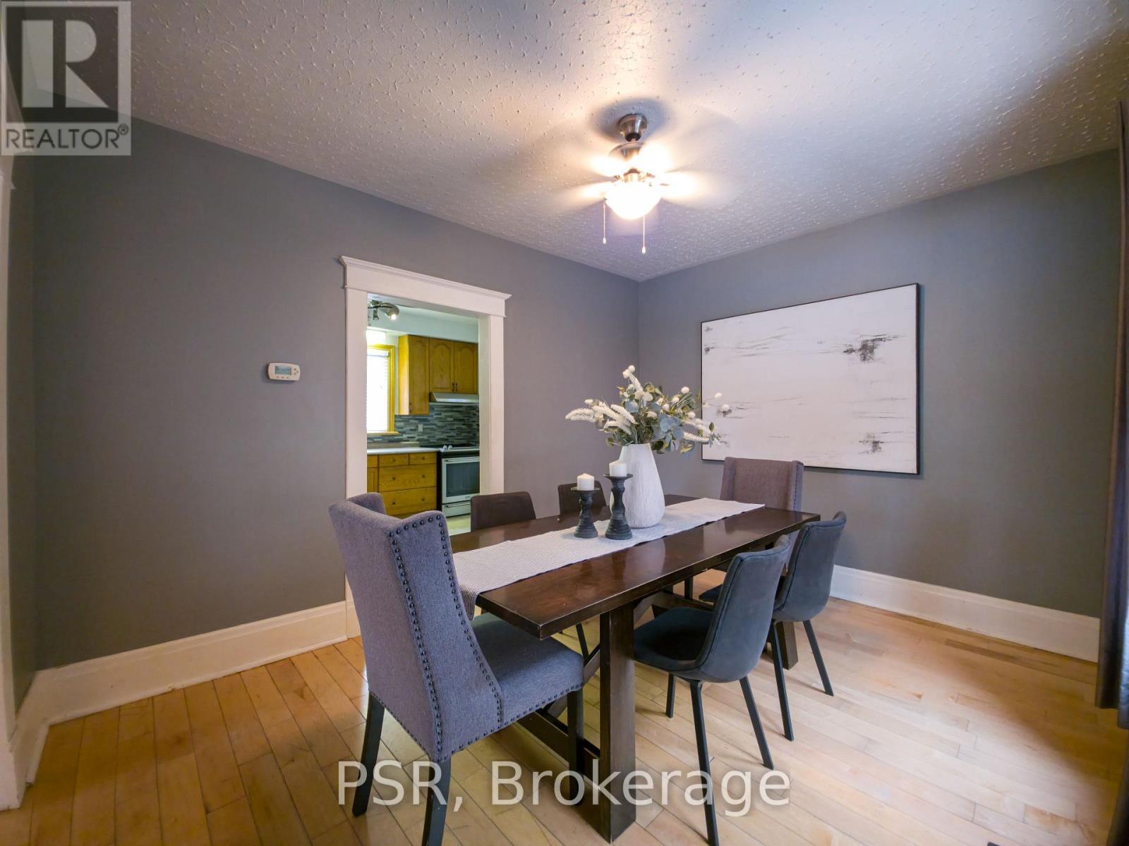 58 Pandora Avenue N, Kitchener, ON - Indoor Photo Showing Dining Room